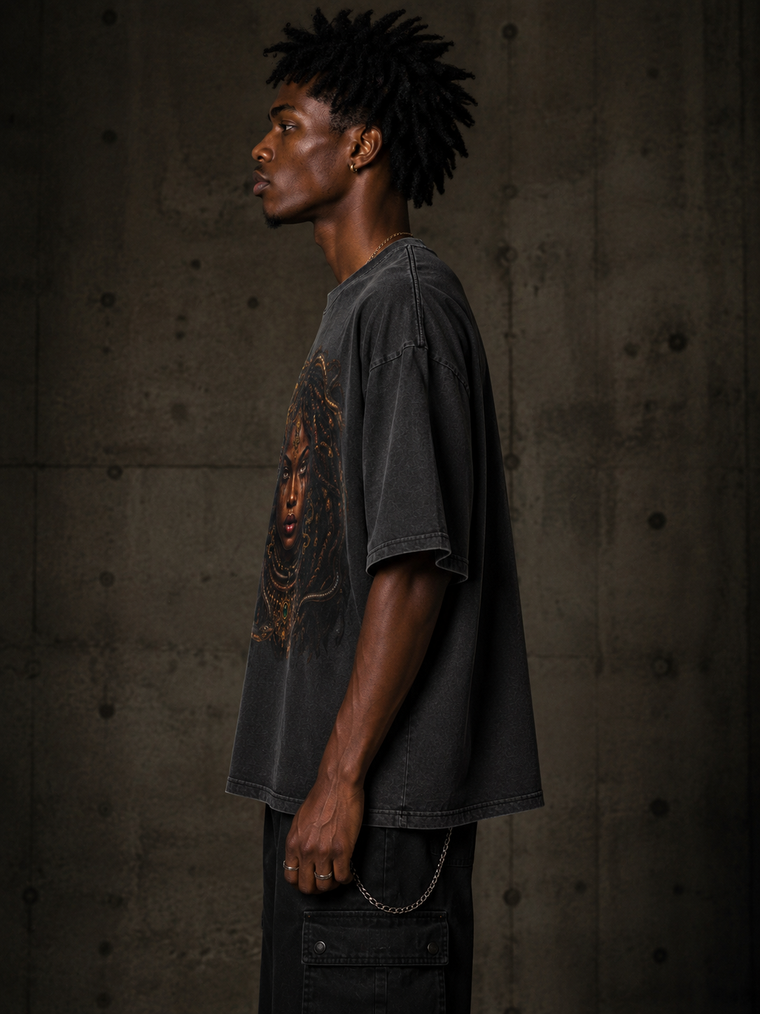 OPULENT AVENUE — Medusa Noir Oversized Tee